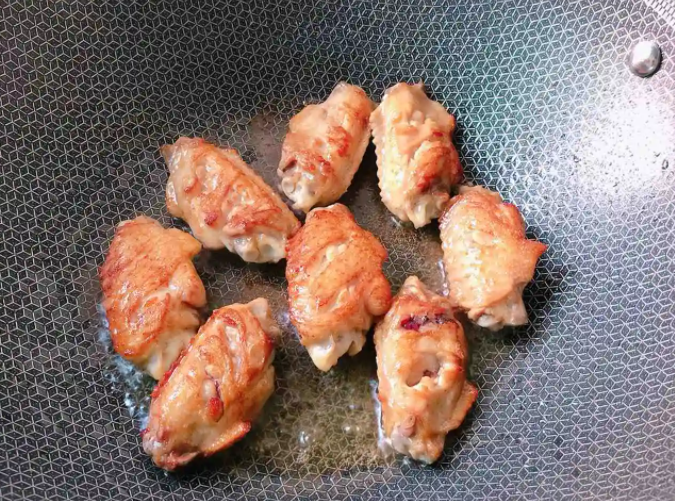 沙姜粉鸡翅